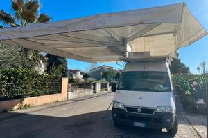 Fiat Ducato con tenda elettrica