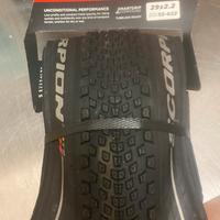 Copertone Pirelli H 2.2