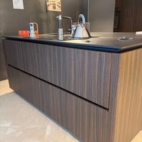 Cucina isola quadrata Mesons Goccia Sconto 55%