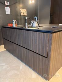 Cucina isola quadrata Mesons Goccia Sconto 55%