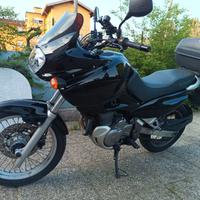 Suzuki XF Freewind 650 - 2001