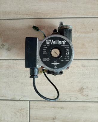 Pompa circolatore caldaia Vaillant 