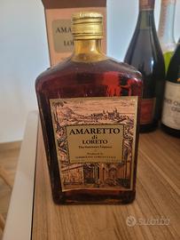 bottiglia vintage amaretto di Loreto 