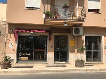 Ampio Locale su due livelli