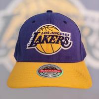 Cappello Lakers