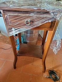 Complemento d'arredo in noce massello  consolle