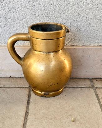 Anfora in ottone