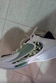 scarpe da basket greak freak 4