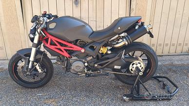 Ducati Monster 796