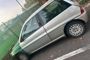 Lancia y