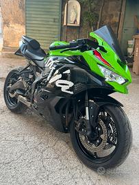 Kawasaki Ninjia ZX4 RR