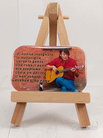 Fabrizio De André (Spilla o calamita a scelta)