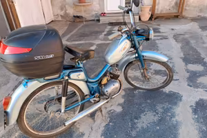 Testi Motorino riverniciato con documenti