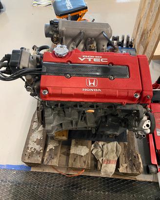 Motore Honda B18C6 Integra revisionato a NUOVO