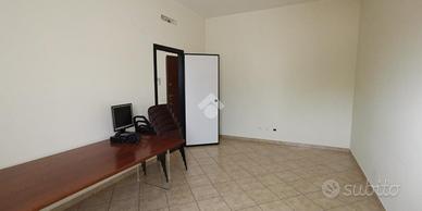 UFFICIO A CARONNO PERTUSELLA
