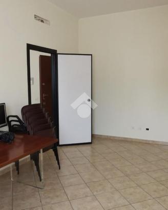 UFFICIO A CARONNO PERTUSELLA