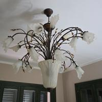 Lampadario in ferro battuto