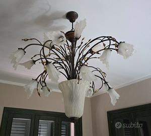 Lampadario in ferro battuto