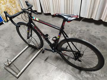 bici da corsa Colnago v1r