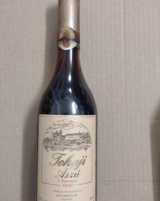 Vino -bottiglie di vecchia data-
