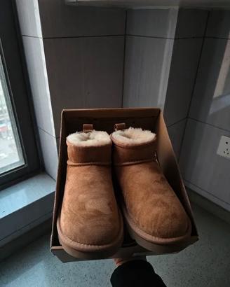 UGG Classic Ultra Mini