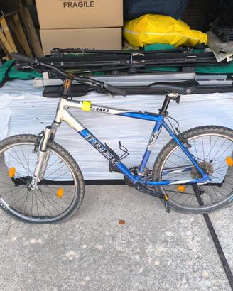 Bicicletta MTB Trek 4500