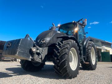 trattore VALTRA T174 VERSU