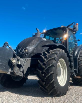 trattore VALTRA T174 VERSU