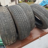 4 pneumatici invernali (termiche) 195/65R15