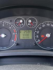auto Ford Fiesta 