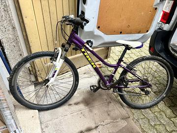 Mountain Bike marca Trek cerchio 24"