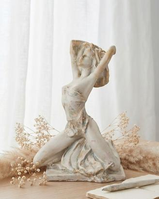 statua donna