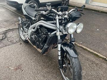 Triumph speed 955