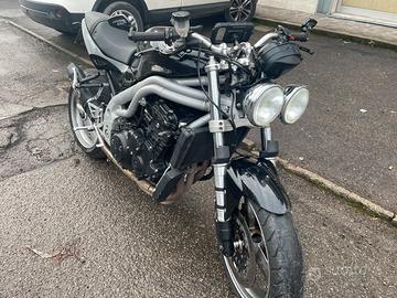 Triumph speed 955