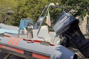 Carena catamarano 80 hp