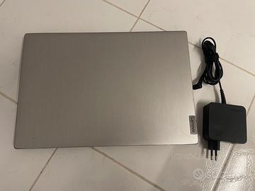 Notebook lenovo i3 10generazione ssd da 480gb 8gb 