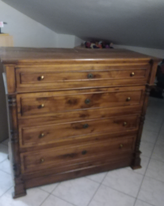 Cassettiera arte povera in legno massello