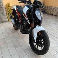 Ktm duke 125