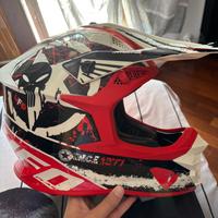 Casco ufo intrepid