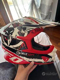 Casco ufo intrepid