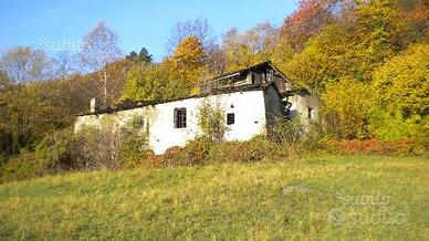 Terreno + rustici borgata intera hamlet and land