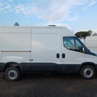 Iveco Daily 35S12V 2.3 HPT PC-TM Furgone