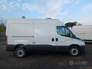 Iveco Daily 35S12V 2.3 HPT PC-TM Furgone