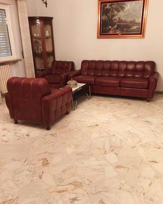Divano 3 posti + 2 poltrone 