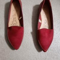 Scarpe NUOVE basse colore bordeaux n. 36