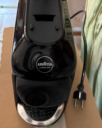 Macchina Del Caffè Lavazza a Modo mio IDOLA