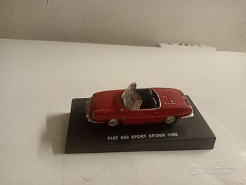 Modellino Fiat 850 Sport Spider 1968