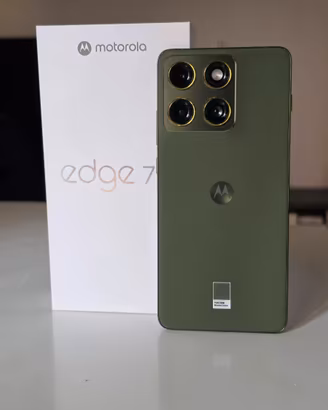 Motorola Edge 70 12+512 GB Bronze Green Nuovo