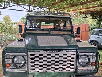 LAND ROVER Defender - 1999