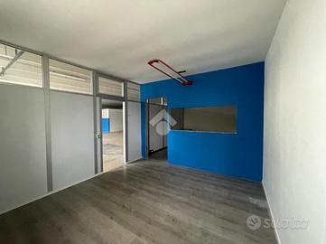 MAGAZZINO A BASSANO DEL GRAPPA